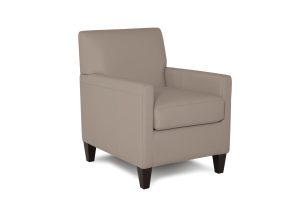 Pia Chair